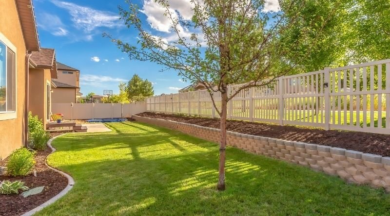 Choosing the Right Fence for Your Property A Comprehensive Guide