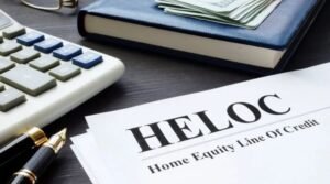 When to Choose a HELOC Over a Traditional Loan